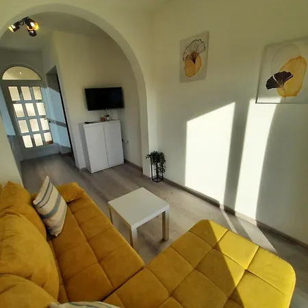 Apartment Gemuetliche Erdgeschossferienwohnung Mit Balkon By Interhome Barbat na Rabu