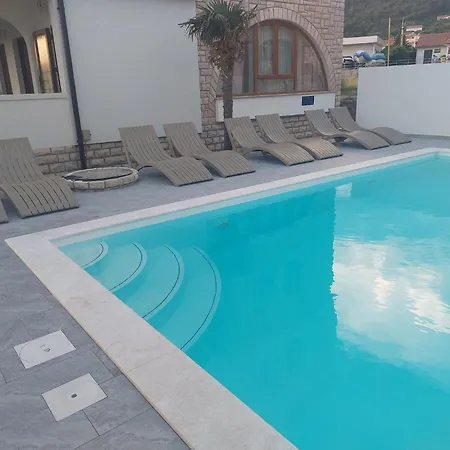 Apartment Gemuetliche Erdgeschossferienwohnung Mit Balkon By Interhome Barbat na Rabu