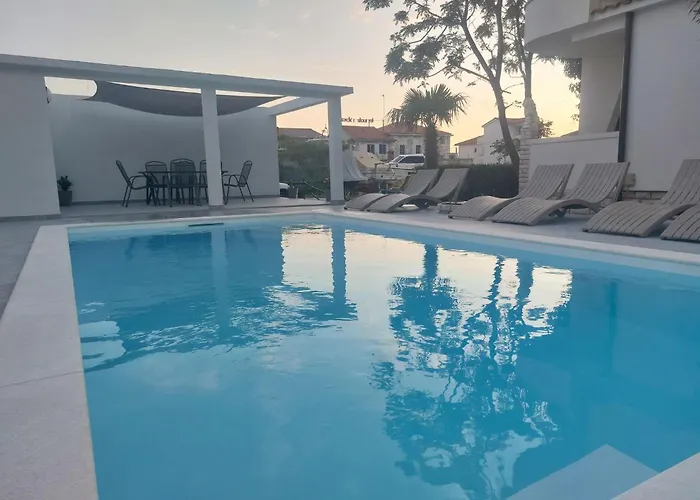 Apartment Gemuetliche Erdgeschossferienwohnung Mit Balkon By Interhome *